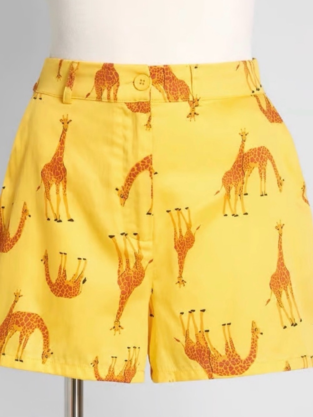 ModCloth The Spring of Things shorts cotton yellow giraffe print women’s Sz 3X
